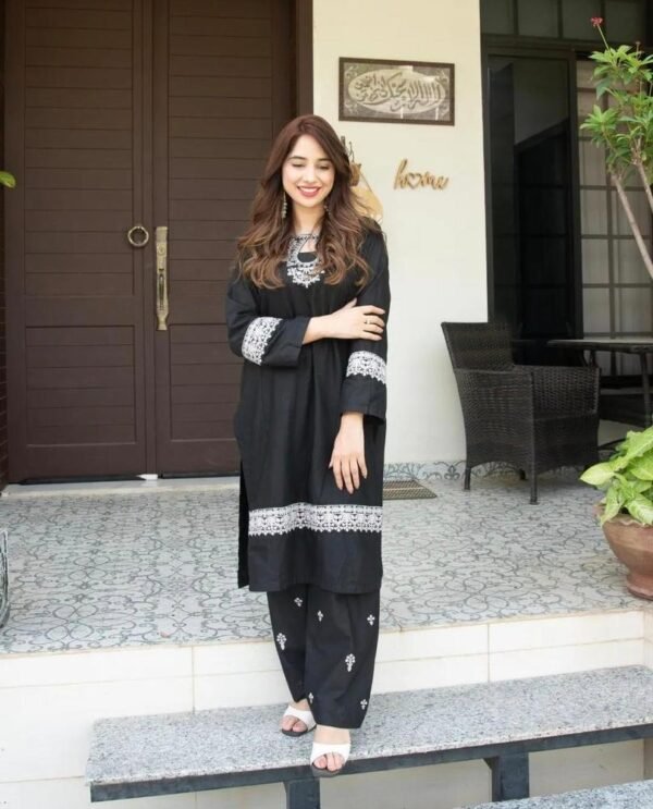 Arabic Lawn Embroidered Suit - Elegant & Comfortable Women's Outfit | Trend Mal